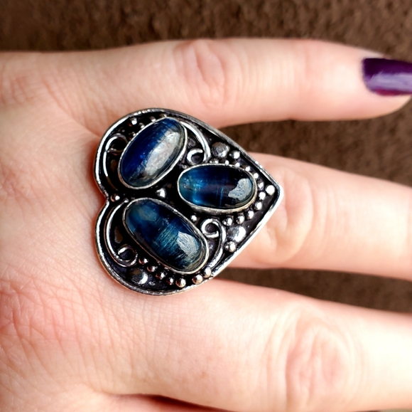 New Blue Kyanite Heart Shaped 925 Silver Ring. - Picture 10 of 14